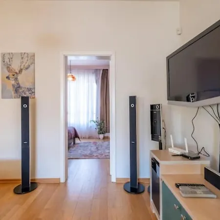 - Fabolous 1bd In Center * 索菲亞